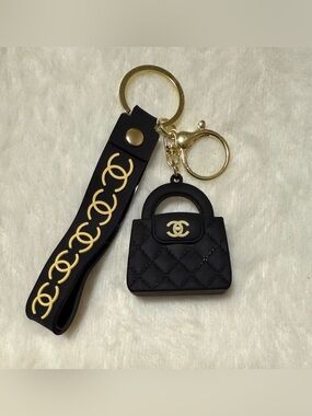 Black Quilted Handbag Keychain with Gold Hardware
